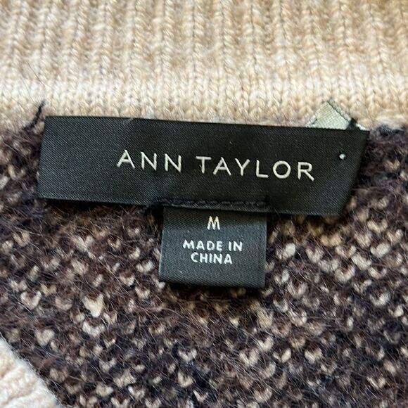 Ann Taylor women’s crew neck pullover sweater size M - Picture 7 of 9